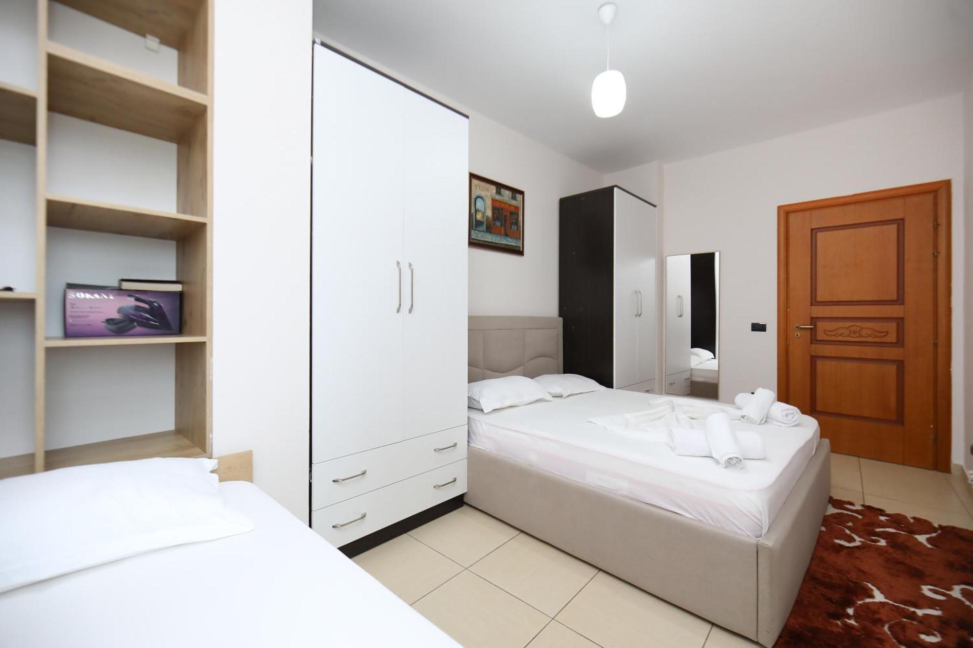 Keli'S Place Vlorë Esterno foto